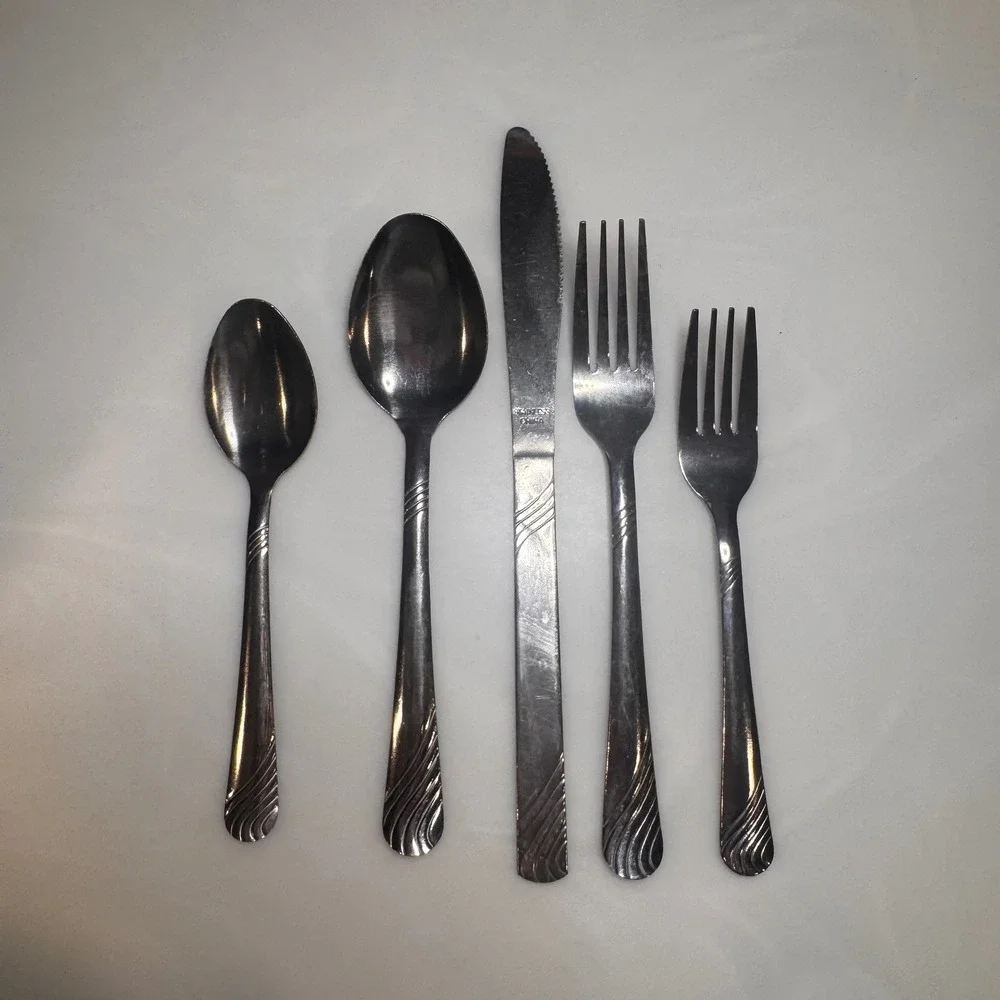Vintage‎ Mainstays Swirl Stainless Flatware Set Service for 8 Silverware 40pc